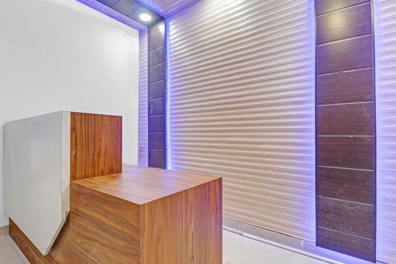 Collection O Pearl Inn Guest House Gválijar Exteriér fotografie